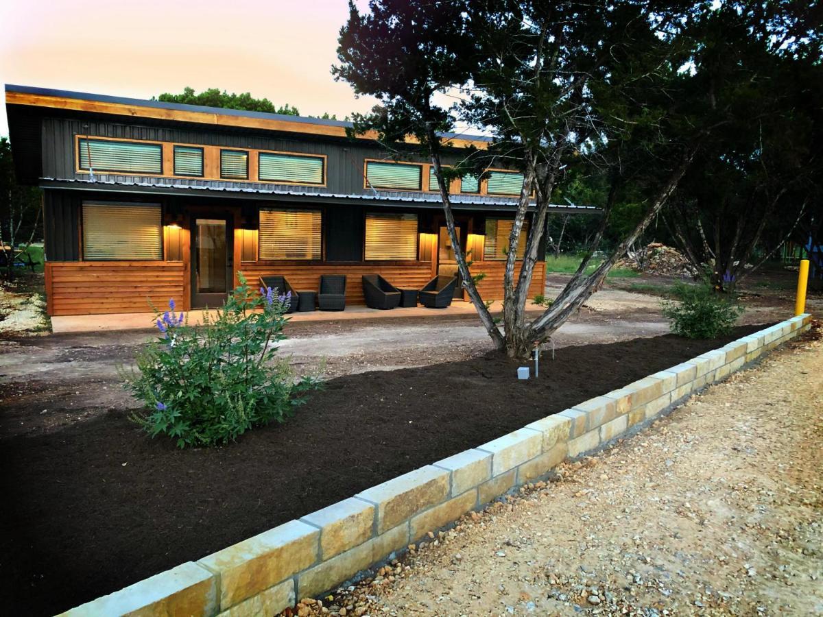 ويمبيرلي Green Acres Cottages - New Braunfels Suite المظهر الخارجي الصورة